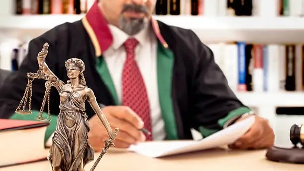 Zorunlu Müdafii Nedir? Hangi Hallerde Avukat Atanır, Haklar Nelerdir?